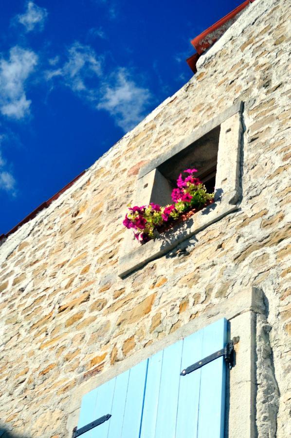 Ruine-Motovun Kh Exterior foto