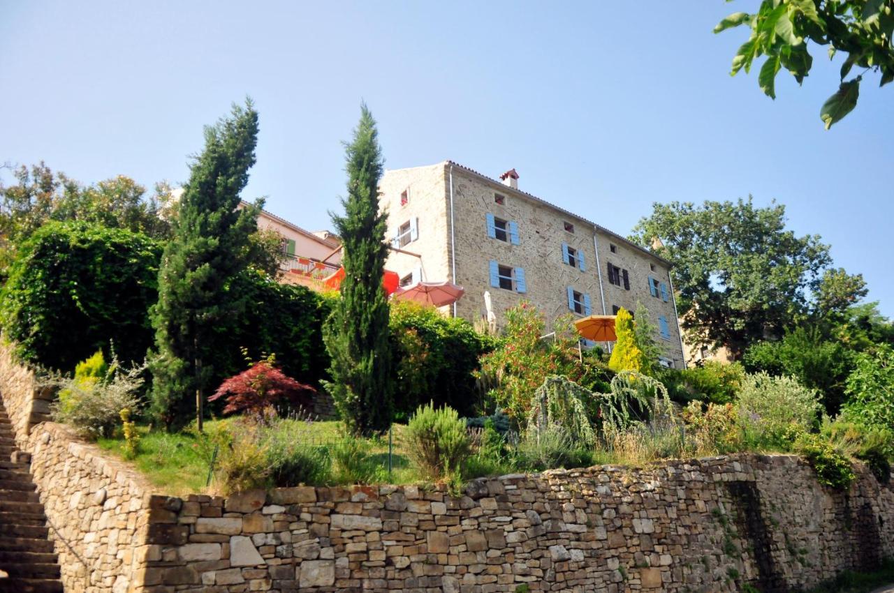 Ruine-Motovun Kh Exterior foto